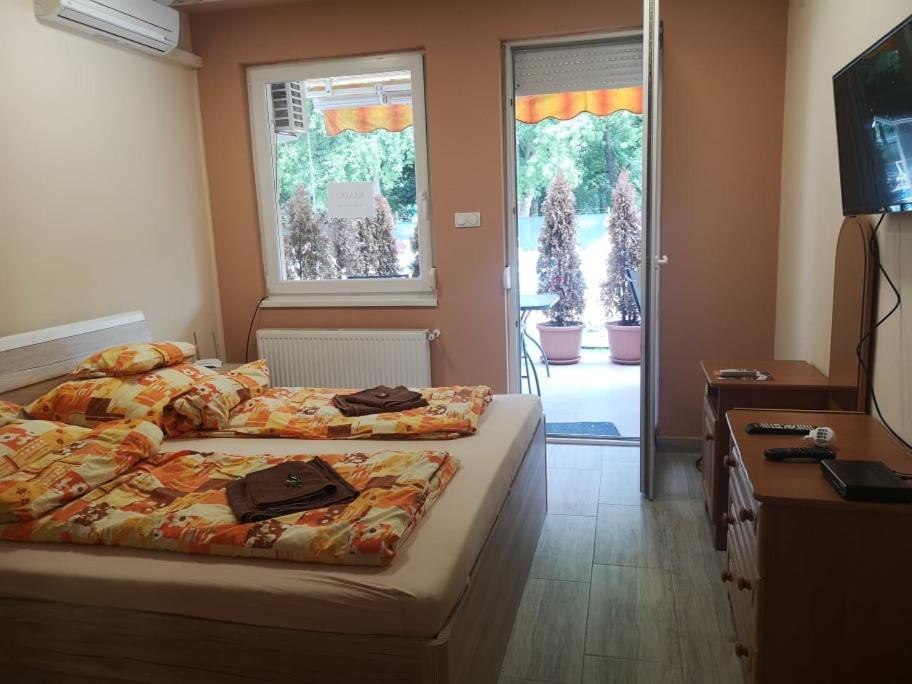Relax Beach Apartman Hajdúszoboszló 外观 照片