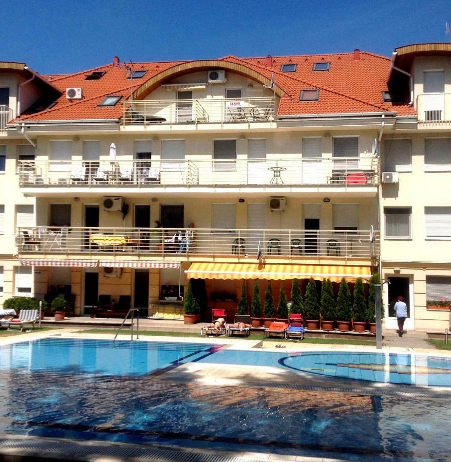 Relax Beach Apartman Hajdúszoboszló 外观 照片